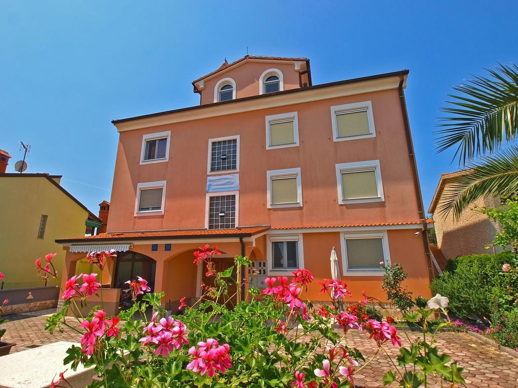 Apartments Denis 19 Fažana Exterior foto