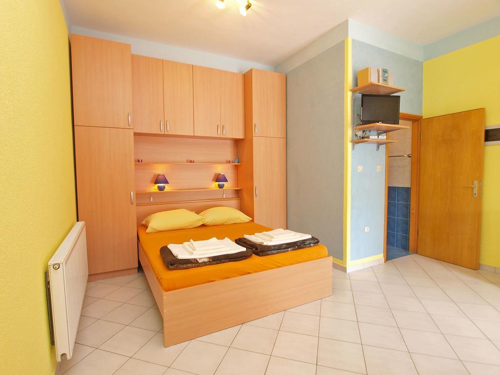 Apartments Denis 19 Fažana Exterior foto